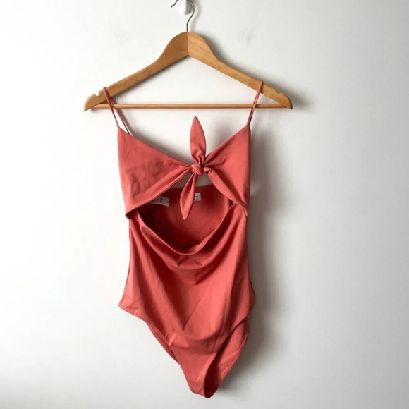 Aritzia Wilfred Noe Bodysuit Bathing Suit NWT Melon Blush Pink Size  Medium - Picture 3 of 10